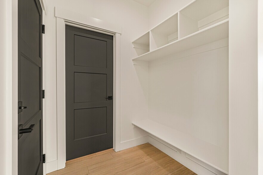 Building Photo - 2147 Pebble Brook Ct