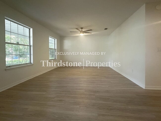 Building Photo - 1732 W 44th St