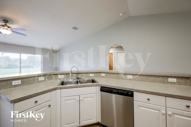 Building Photo - 1823 Laurie St