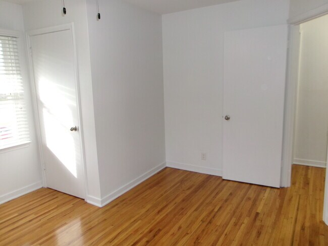 Building Photo - 3444 N 48th St