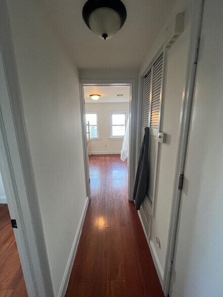 Building Photo - 245 Littleton Ave