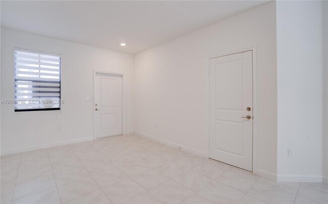 Building Photo - 23517 SW 129th Ave