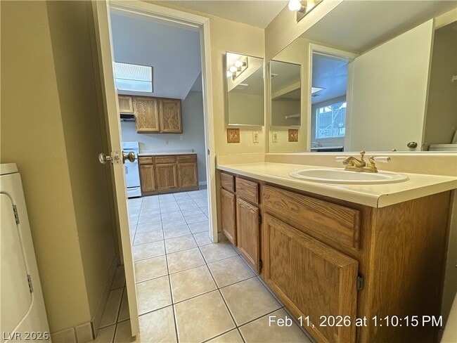 Building Photo - 580 Sellers Pl