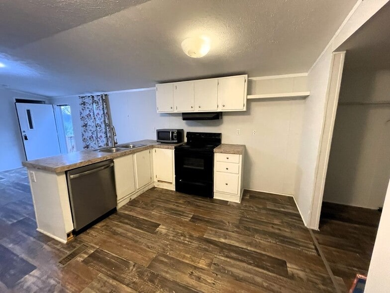Building Photo - 10025 GA-136