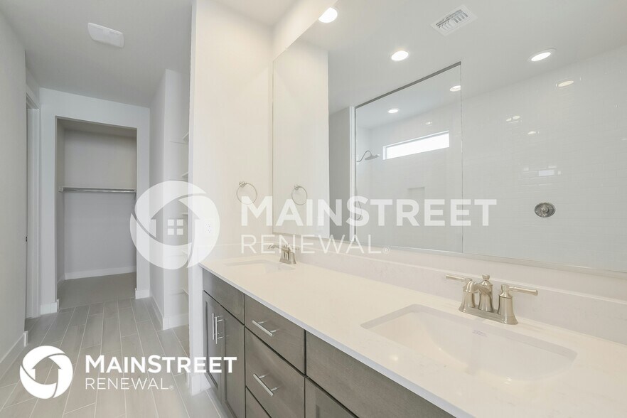 Building Photo - 6907 W Allen St