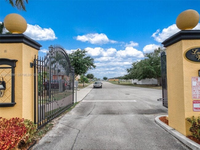 Building Photo - 1407 Las Villas Blvd