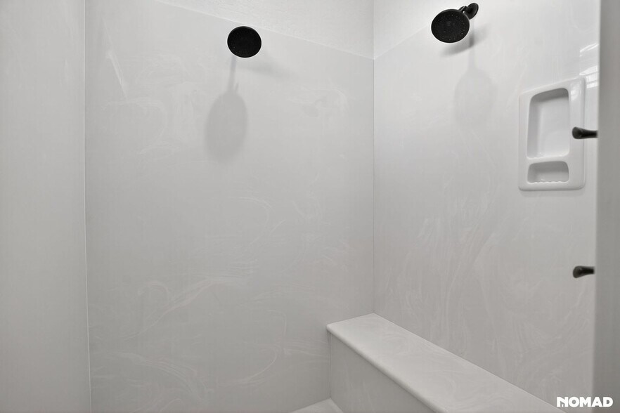 Building Photo - 5355 N Evans Way