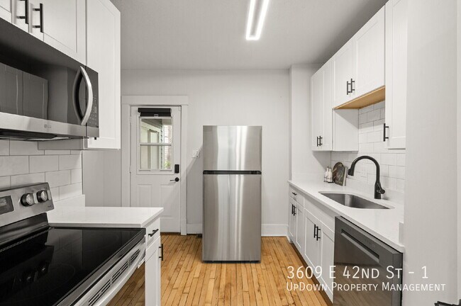 Building Photo - 3609 E 42nd St