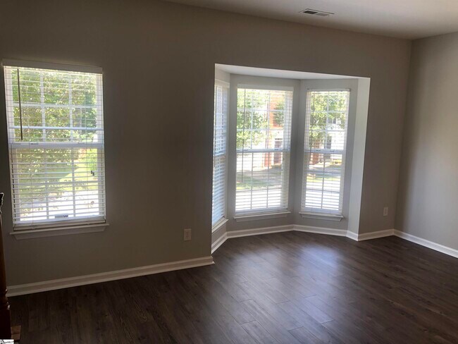 Building Photo - 225 Cambria Ct