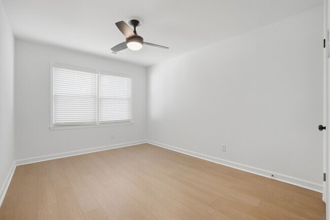 Building Photo - (Coming Soon) Beautifully Renovated 3-Bedroom with Fenced in Yard