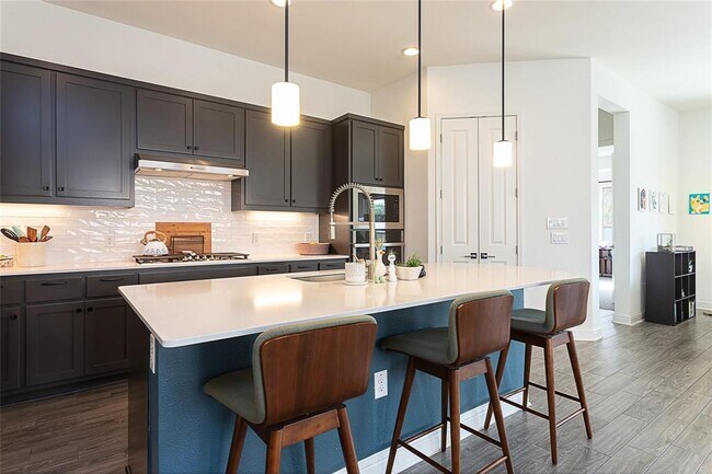 Building Photo - 5013 Globe Mallow Dr