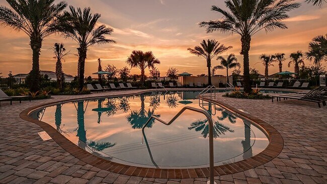 Building Photo - Stunning Pool Home - Artisan Lakes