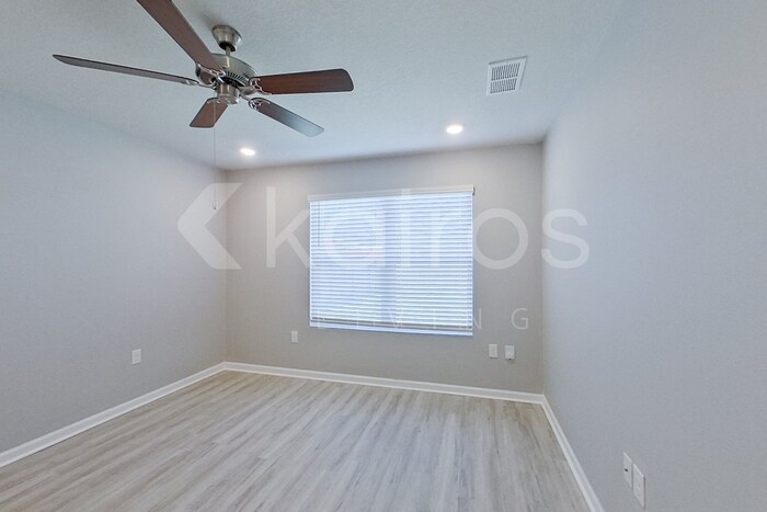 Building Photo - 4660 Malay Cir
