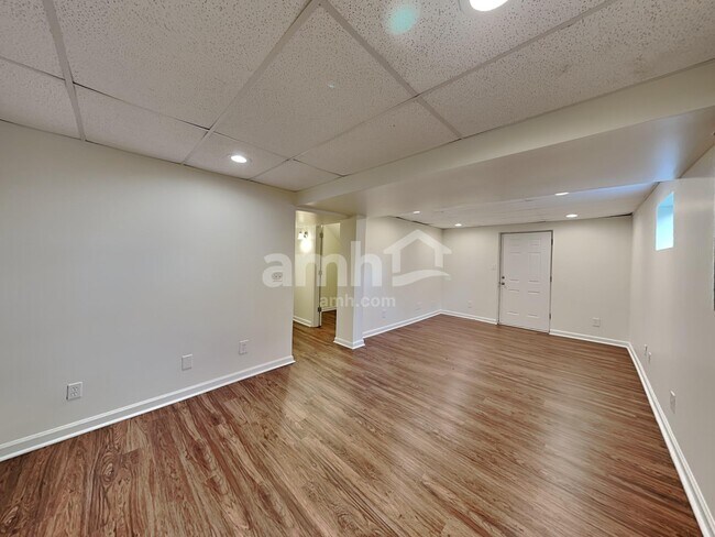 Building Photo - 5001 Open Meadow Dr