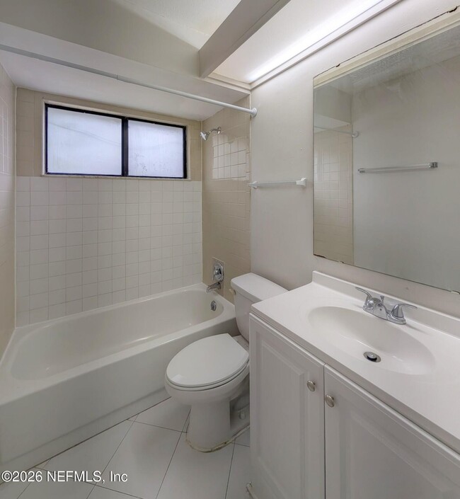 Building Photo - 8412 Long Meadow Cir N