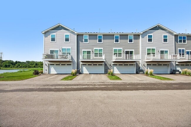 Building Photo - 1109 Atterberg Rd