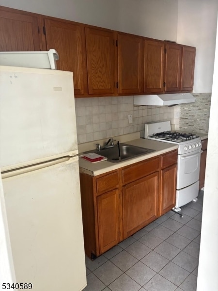 Building Photo - 920 S Elmora Ave