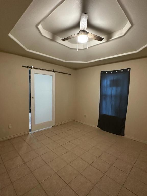 Building Photo - 1024 Matamoros St