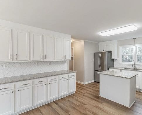 Building Photo - 219 Rosecliff Dr