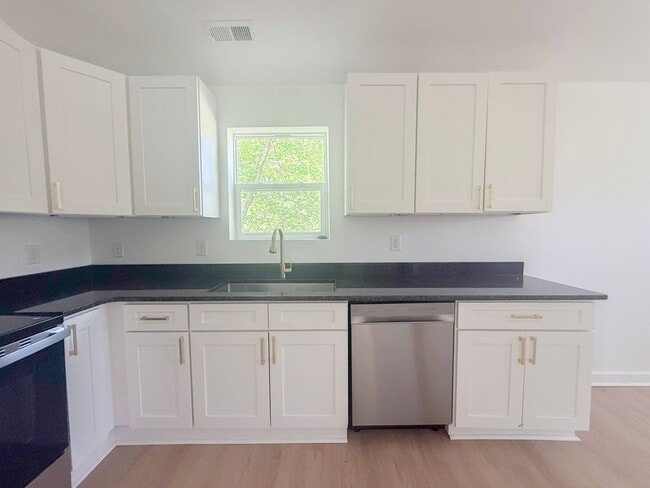 Building Photo - Brand-New 3-Bedroom Home in Quiet Country Setting | Sparta