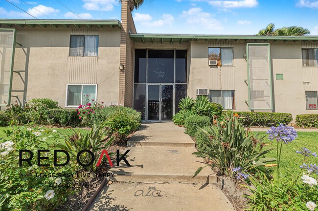 Building Photo - 8335 Washington Blvd