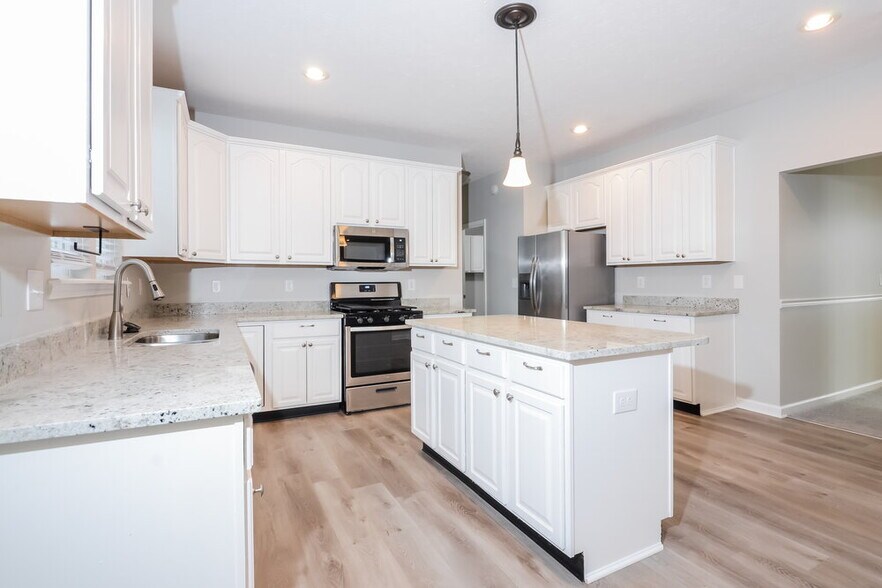 Building Photo - 1903 Windsor Ln