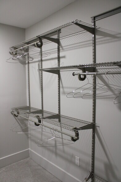 Building Photo - 298 Josephine St