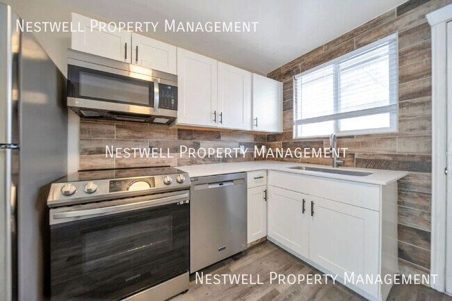 Building Photo - 1389 S 300 E