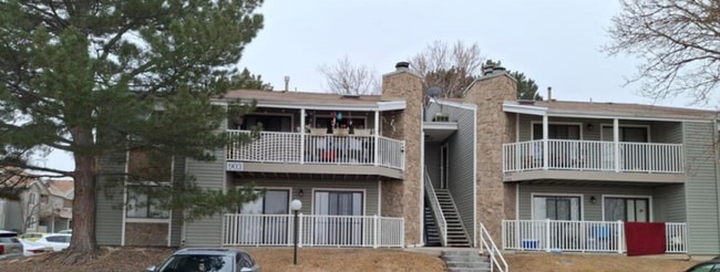 Building Photo - Beautifully Renovated 2-Bed, 2-Bath Condo ...