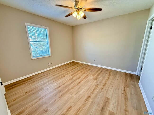 Building Photo - 14011 Mariellen Rd SW