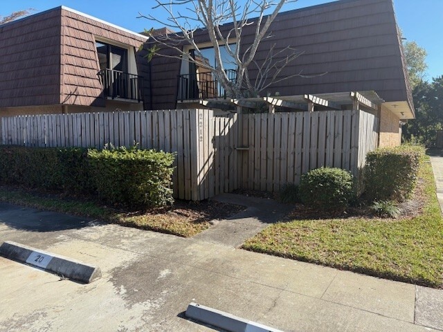 Building Photo - 2212 22nd Ln