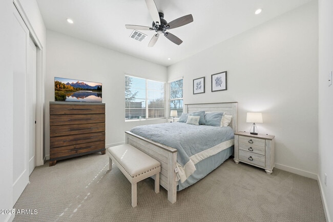 Building Photo - 4416 E Roy Rogers Rd