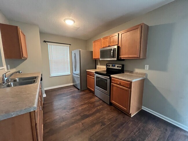 Building Photo - 1666 Mossberg Dr