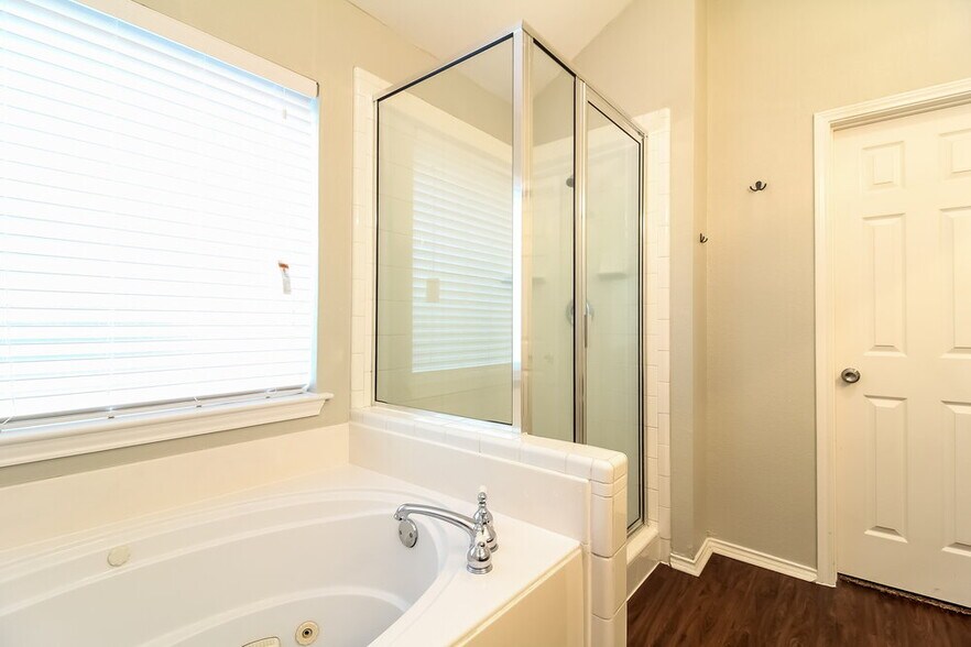 Building Photo - 2809 Berry Hill