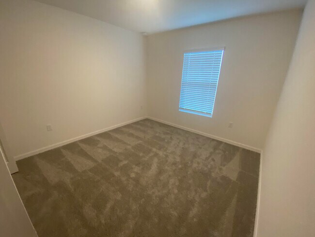 Building Photo - 2327 SW 168th Loop