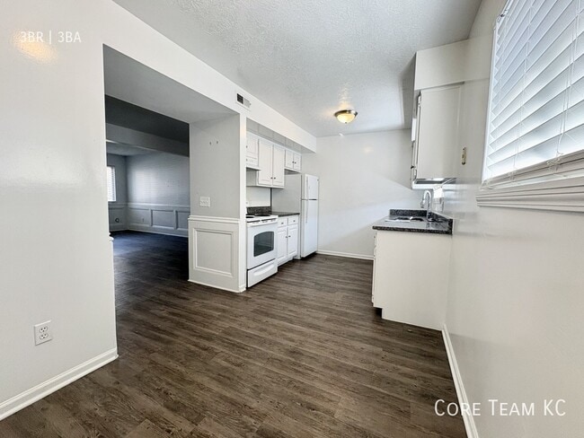 Building Photo - 4420 Jarboe St
