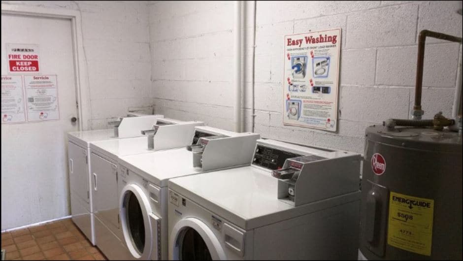 Laundry facility - 1283 Schaub Dr
