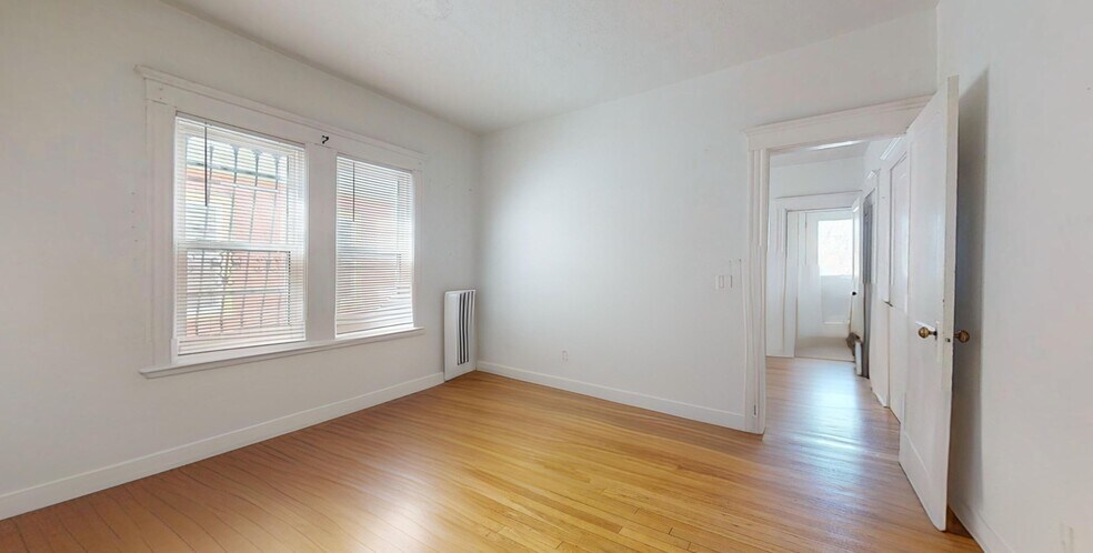 Building Photo - 95 Jamaica St