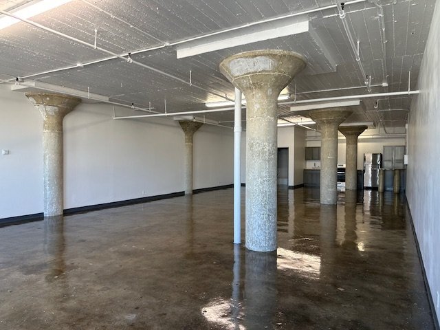 Building Photo - 1308 Factory Pl