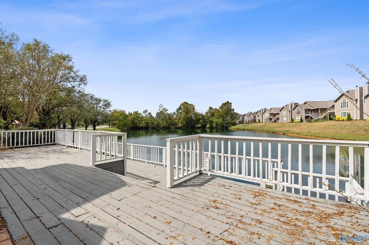 Building Photo - 351 Waters Edge Ln