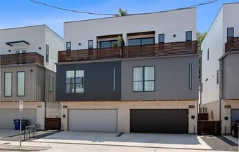 Building Photo - 167 S Prairie Ave