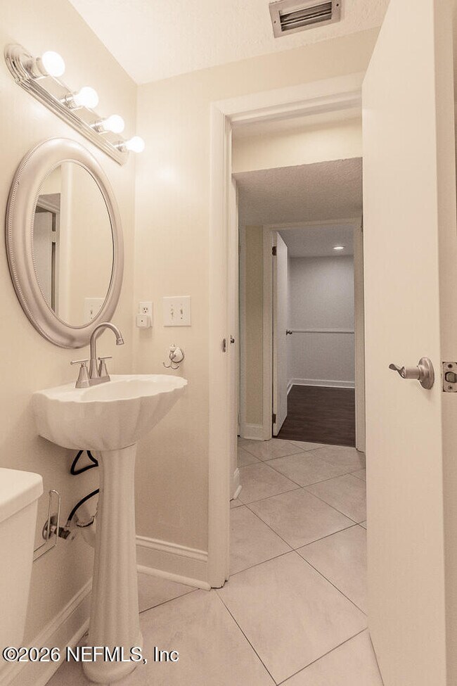 Building Photo - 1205 16th St N