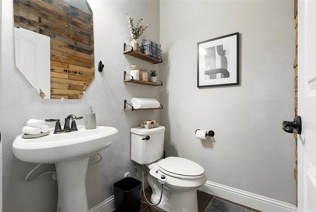 Building Photo - 1404 Madrid Falls Dr