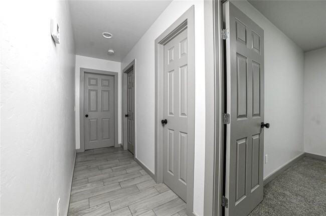 Building Photo - 1717 Breckenridge Dr