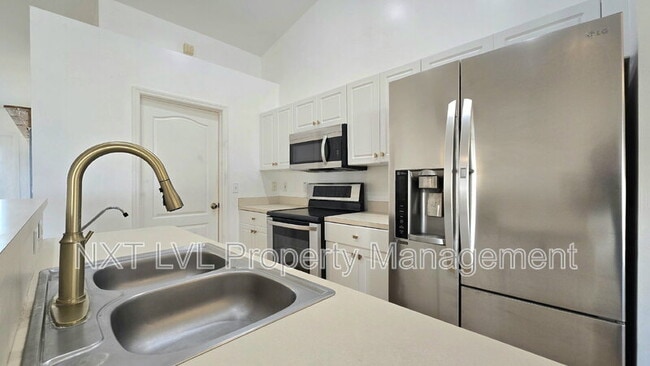 Building Photo - 509 NW 26th Terrace