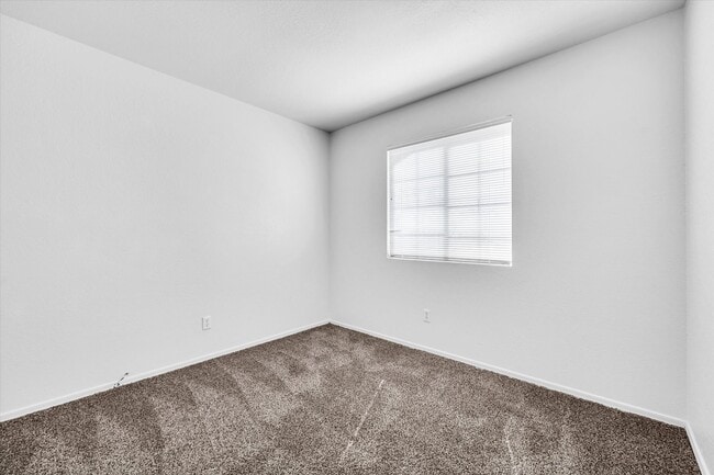 Building Photo - SE!!  Windmill and 215!! Newly remodeled!! All Tile Floors down stairs!! Low Maintenance Desert L...