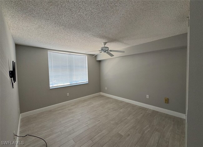 Building Photo - 8735 River Homes Lane