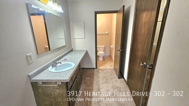 Building Photo - 3917 Heritage Hills Dr
