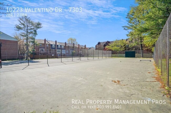 Building Photo - 10223 Valentino Dr