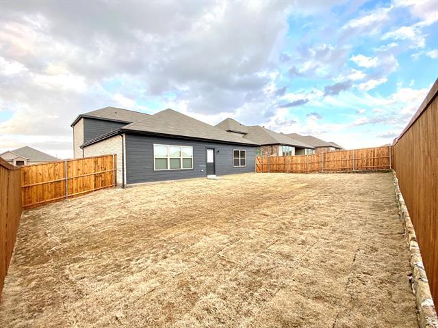 Building Photo - 615 Metallic Tree Ln